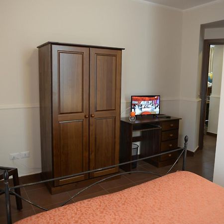 B&B San Leonardo Mascali Luaran gambar